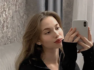 AraHailey Small Tits webcam from Russia