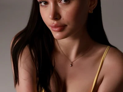 MilaSecrett Small Tits webcam from Ukraine
